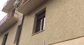 CATANZARO CENTRO – DISCESA GRADONI OSPEDALE CIVILE. Affittasi appartamento uso ufficio di 150 mq + corte esterna
