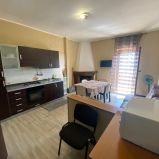CATANZARO LIDO – 4 CAMERE IN V.CROTONE PRESSI HOTEL NIAGARA Affittasi camere a studenti in appartamento di 140 mq